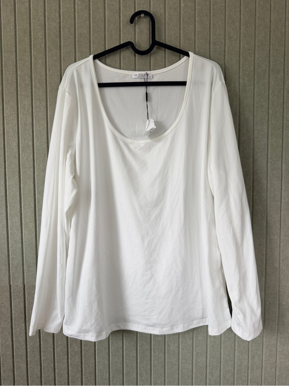 In Voga White Long Sleeve Scoop Neck Top